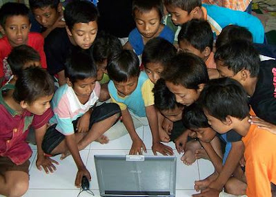 Laptop N Santri
